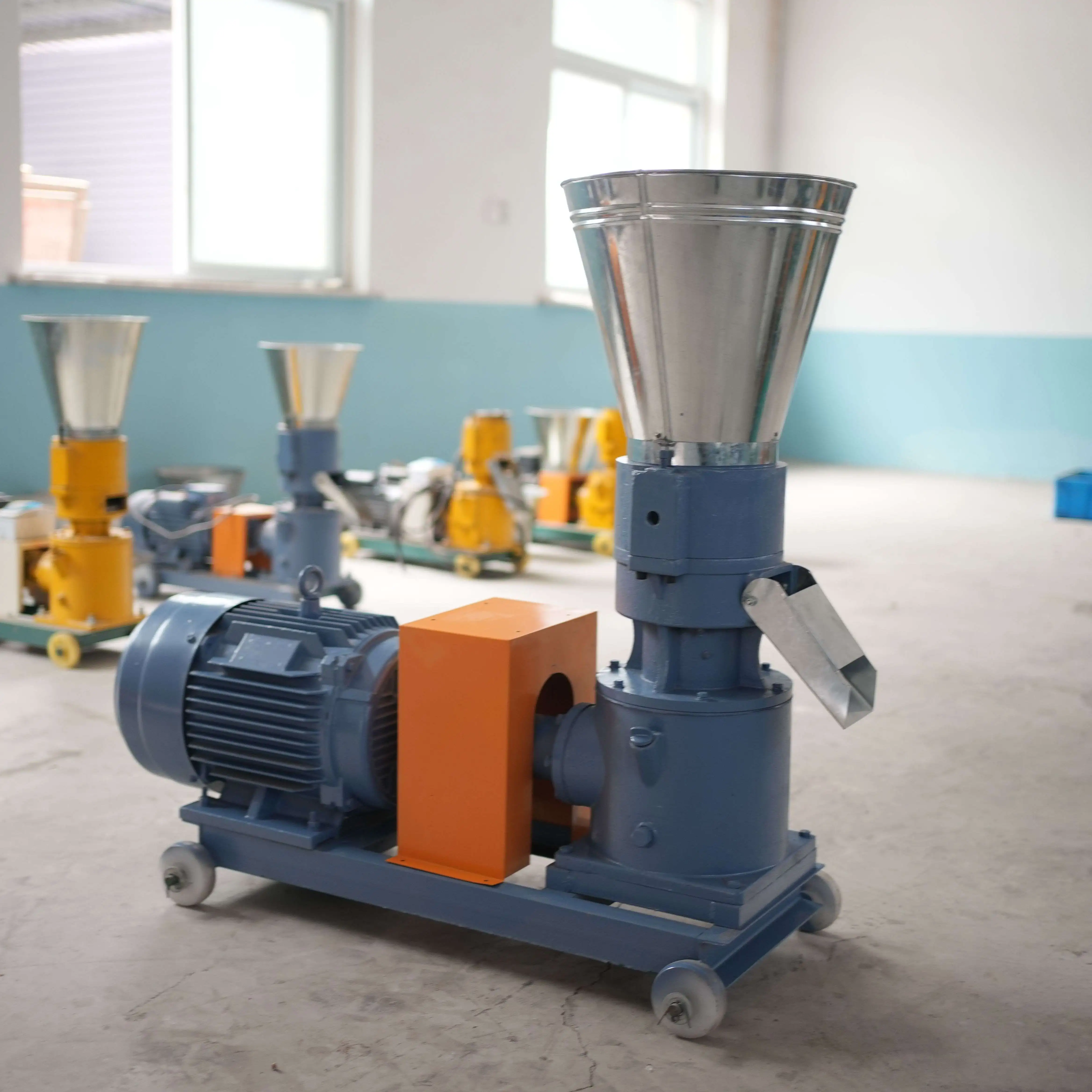Home use mobile hammer mill Multiple models small hammer mill for sale for corn cob hammer mill grinding machine