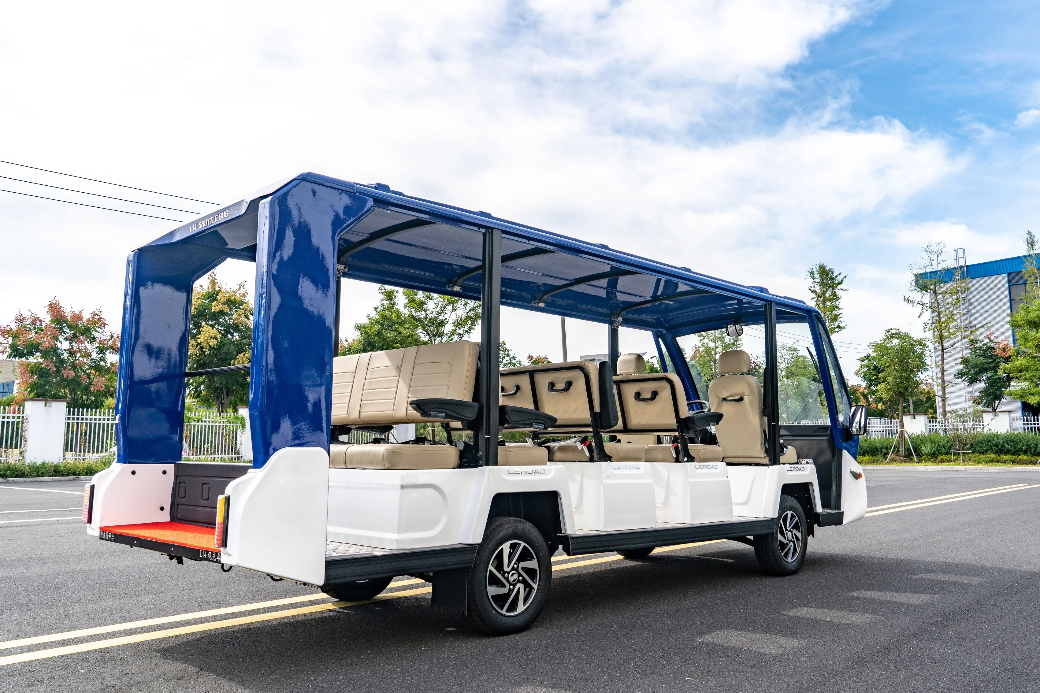 LEROAD NEW Launched L14 Shuttle Bus Popular Hot Selling Commercial Electric Sightseeing Bus
