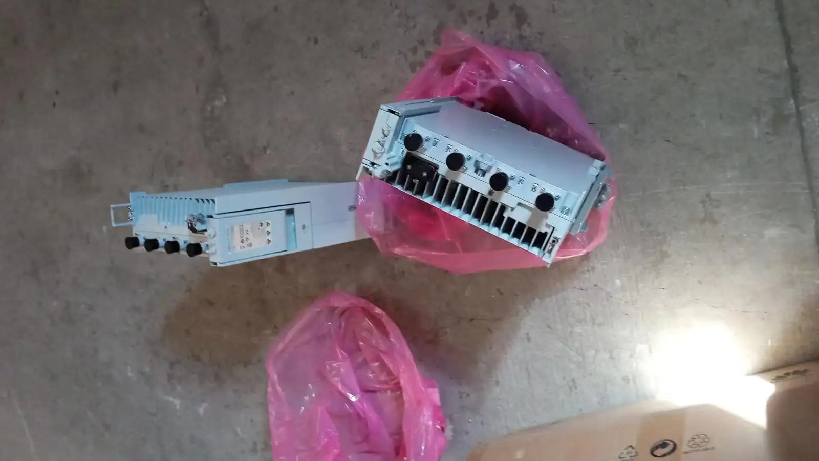 Used Huawei RRU5903 New and unused.