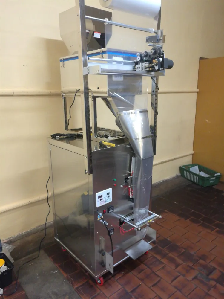 1200g Automatic plastic bag packing machine for banana chips and biscuit