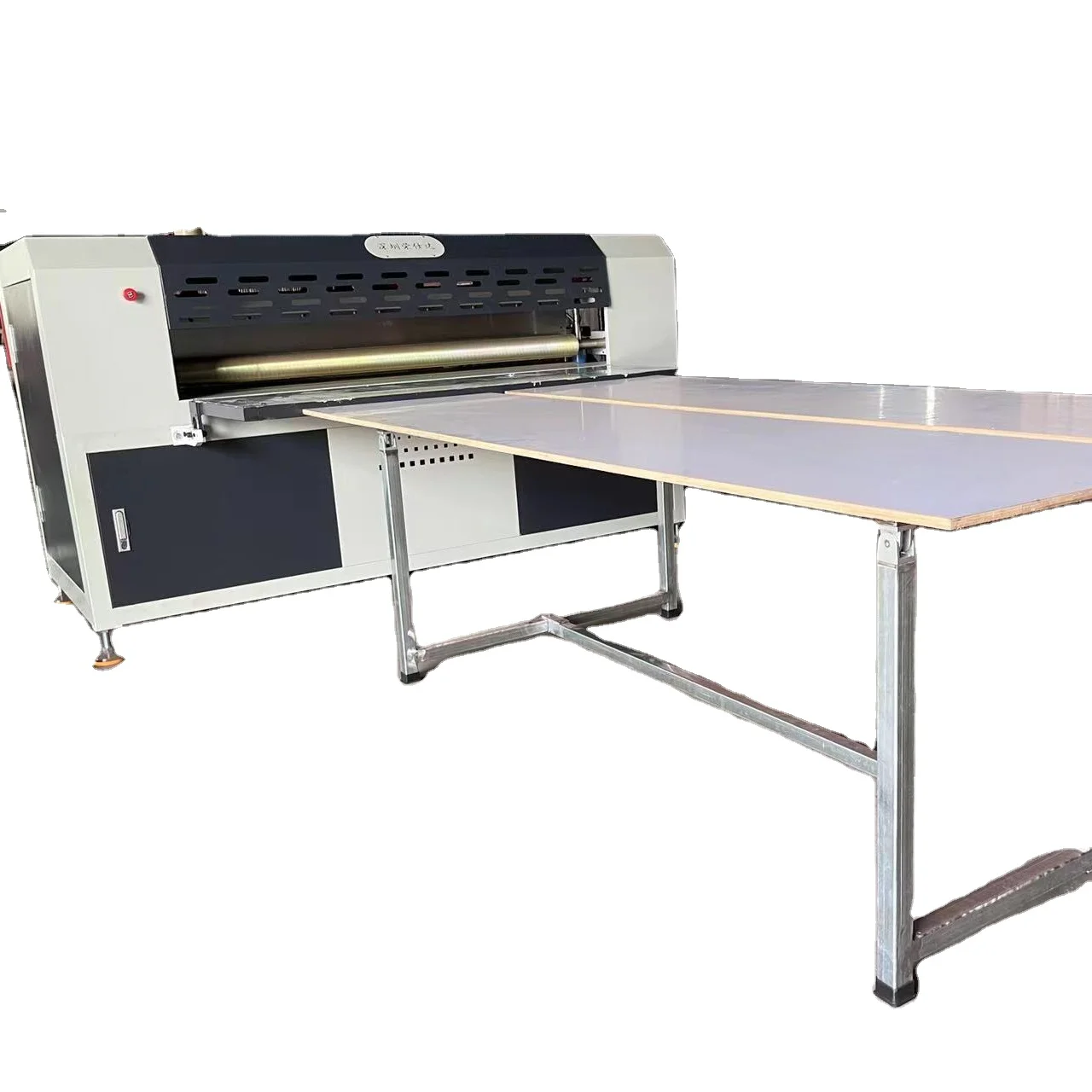 Automatic exhaust cutting machine