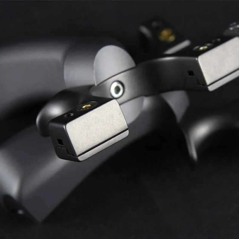 New Type of Titanium Alloy Flat Skin Catapult with Sight Slingshot Accessories Steel Slingshot