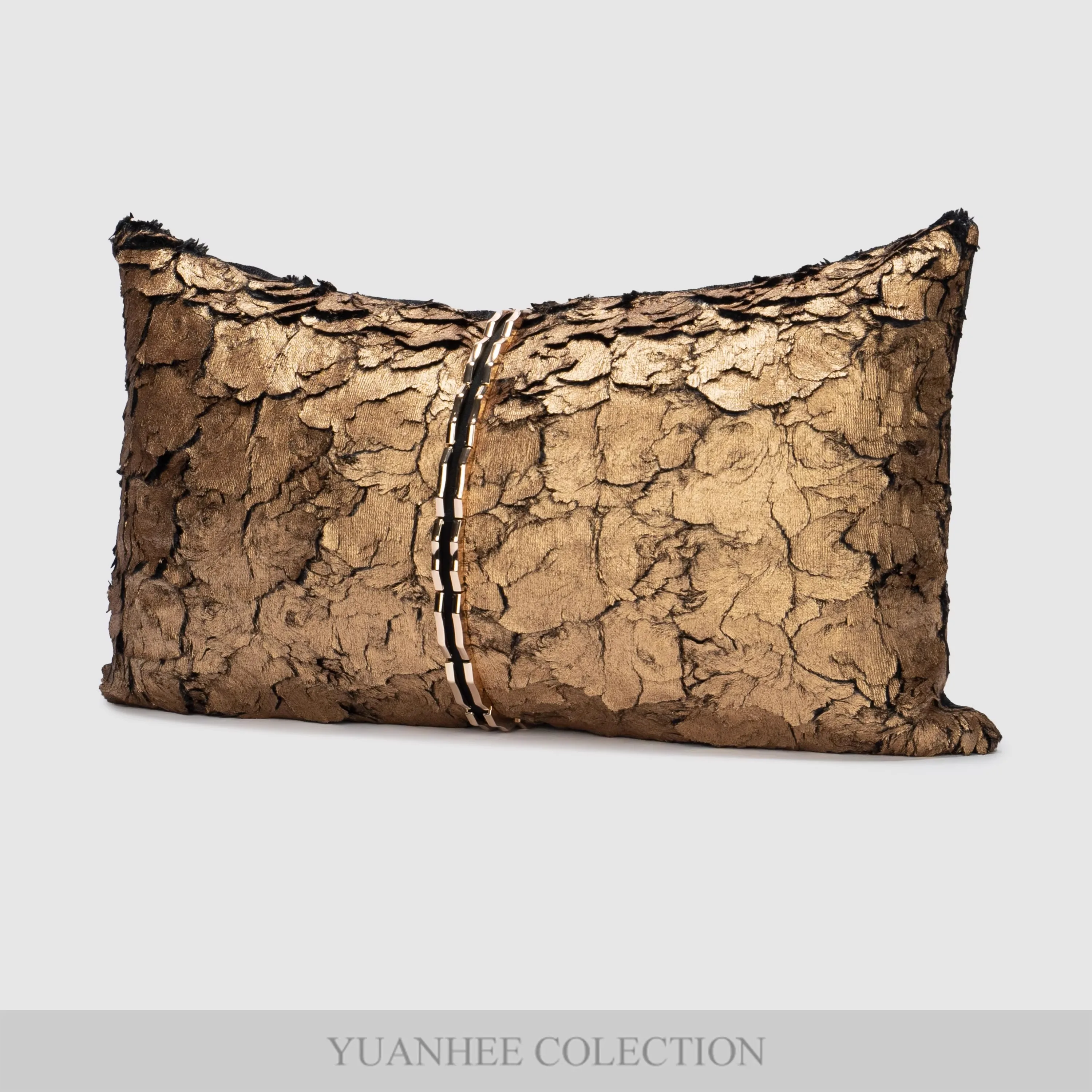 Yuanhee custom home decoration metal design pillow cushion for high-end hotel living room sofa model room cushion cover