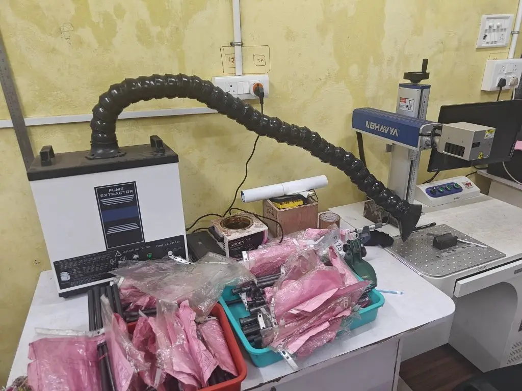 Очиститель дыма подходит для небольшое количество пыли своеобразный запах токсичных и вредных газов