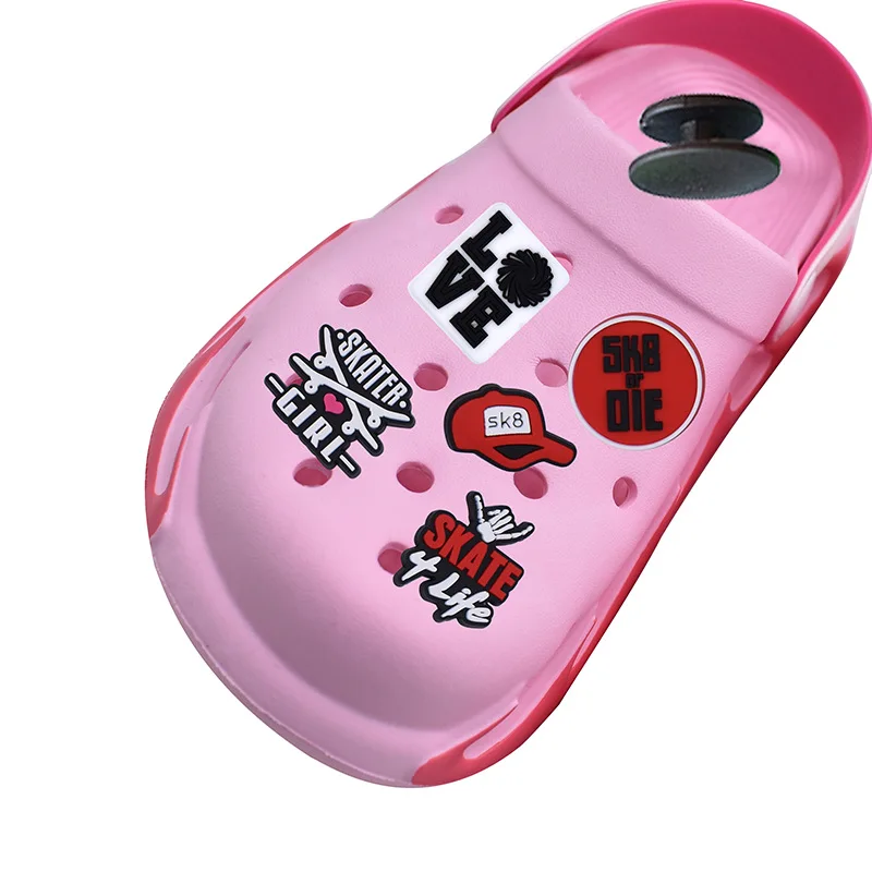 Factory Wholesale Sk8 Teenagers Boy Skateboarding Shoe Charm Cool Skate Croc Charms
