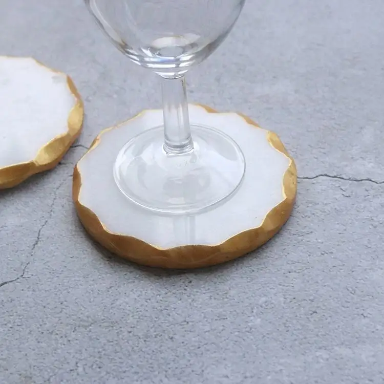 Hot-seller custom natural stone round marble coasters with golden edge for kitchen drinkware cups