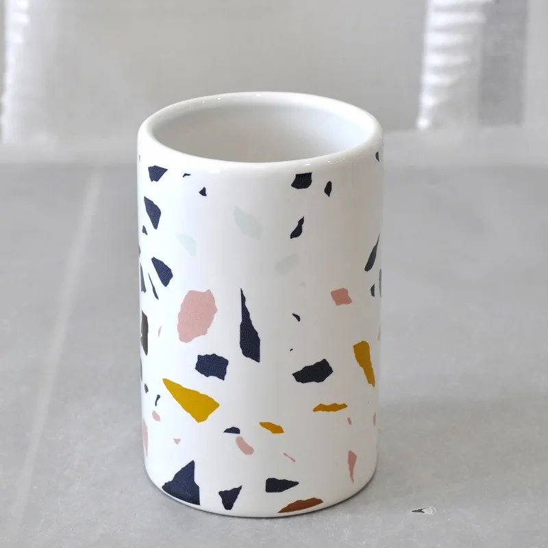 JIA SHUN 6 piece bathroom products round white glazed ceramic colorful irregular figures decal bathroom accessories set