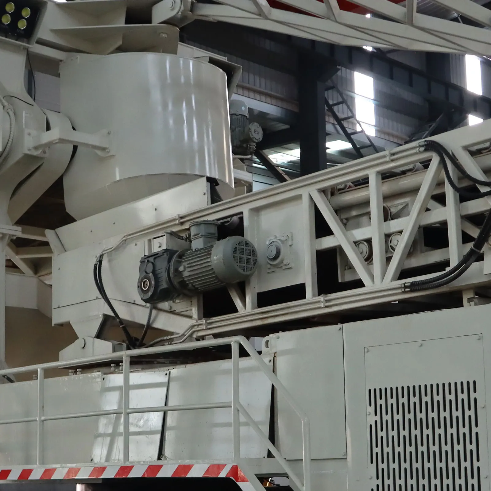 High Degree Of Automation Bucket Wheel Stacker And Reclaimer With Large Loading Capacity