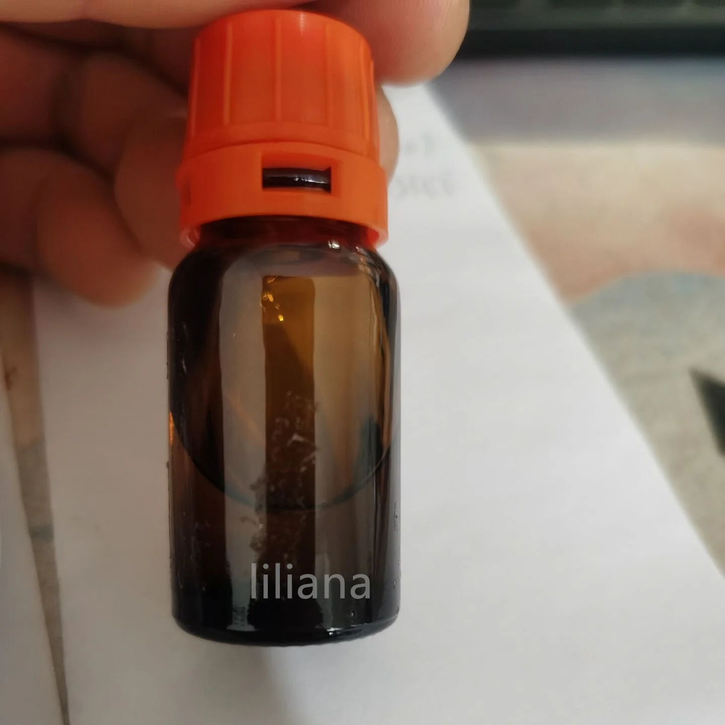 High quality best price sadbe cas 2892-62-8 Dibutyl squarate liquid in stock