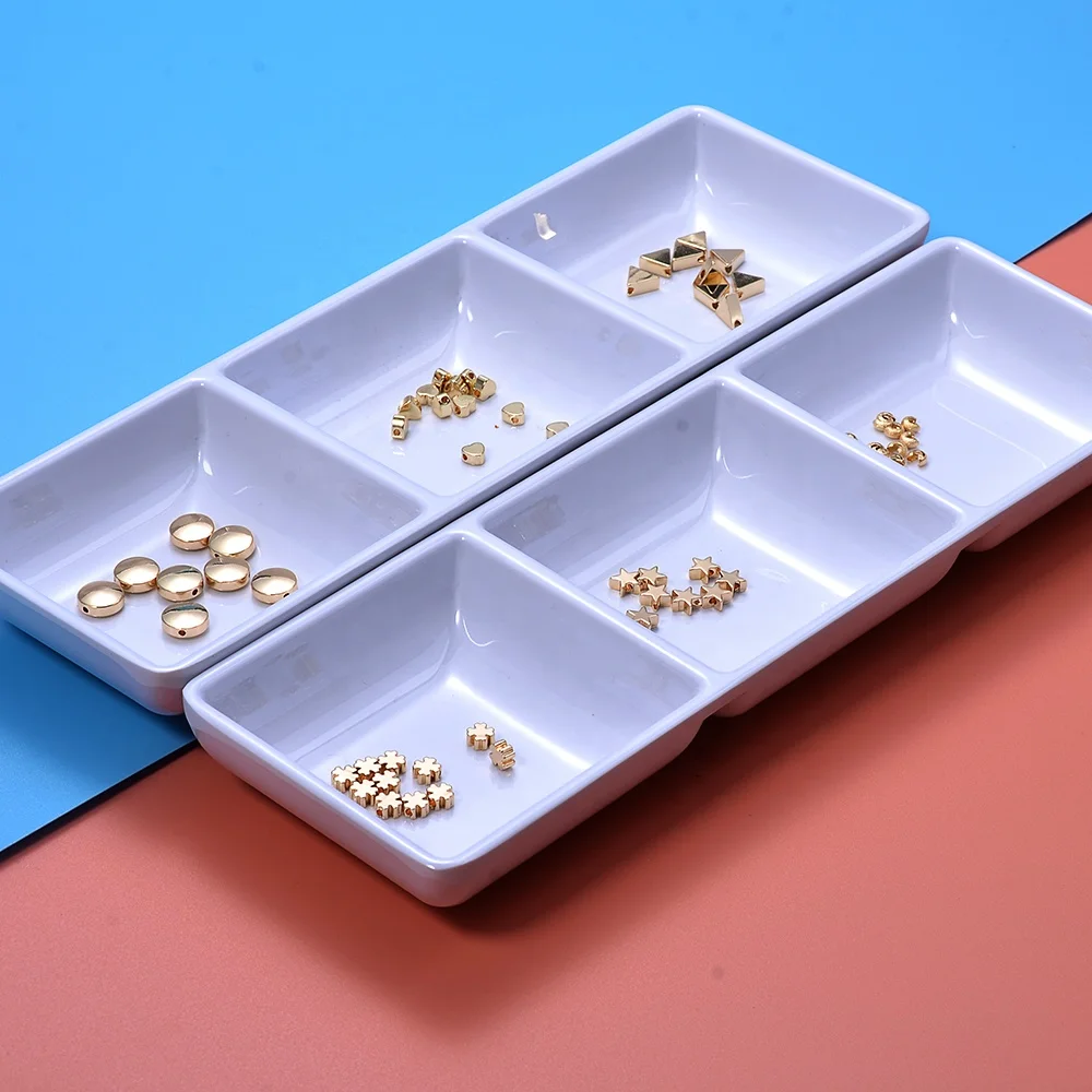 Wholesale Jewelry Making Decorative Necklace Spacer Beads 18K Gold Plated Triangle Heart Metal Brass Beads For Bracelets Making