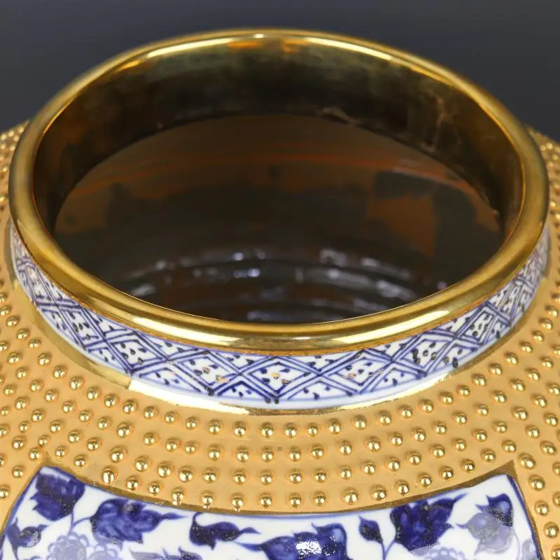 Antique Ming Dynasty Relief Blue and White Phoenix Pattern with Gold Painted Vase Ceramic collection handicraft vase jar