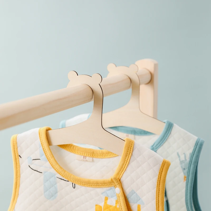 Cute Animal Shape Wooden Cloth Hangers Natural Luxury Space Clothes Classical Triangle Hanger