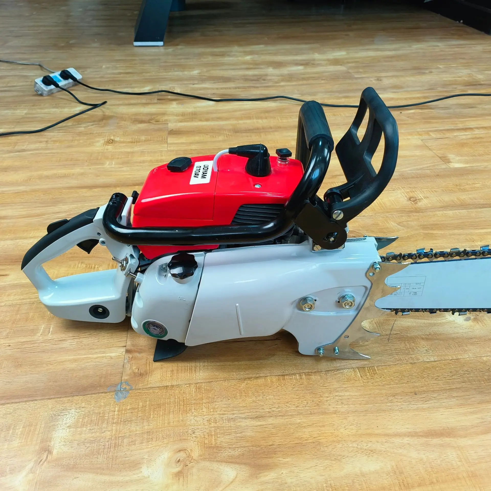 Stihl 070AV бензопила 42-дюймовая направляющая пластина цепи DIY класс промышленный Бензин/Бензин Мощность 2-тактная ручная ручка амортизатора