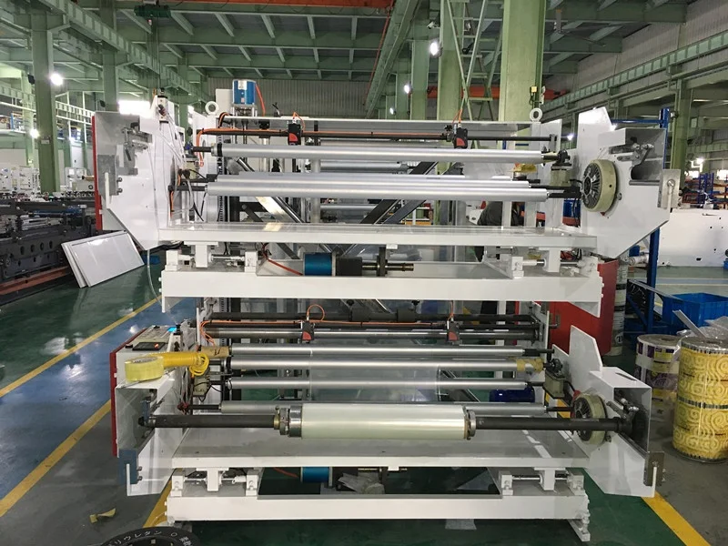 Laminated Plastic Center seal gusset pouch machine 4 side Stand up central Fin Seal bag Making Machine