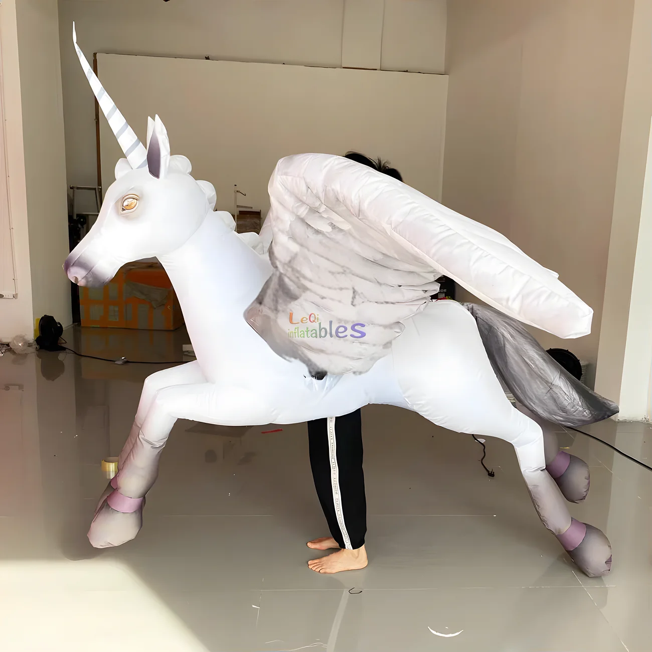 New Design Led Lighted Inflatable Flying Horse Costume Blow Up Horse Puppet For Advertising Halloween Parade Performance
