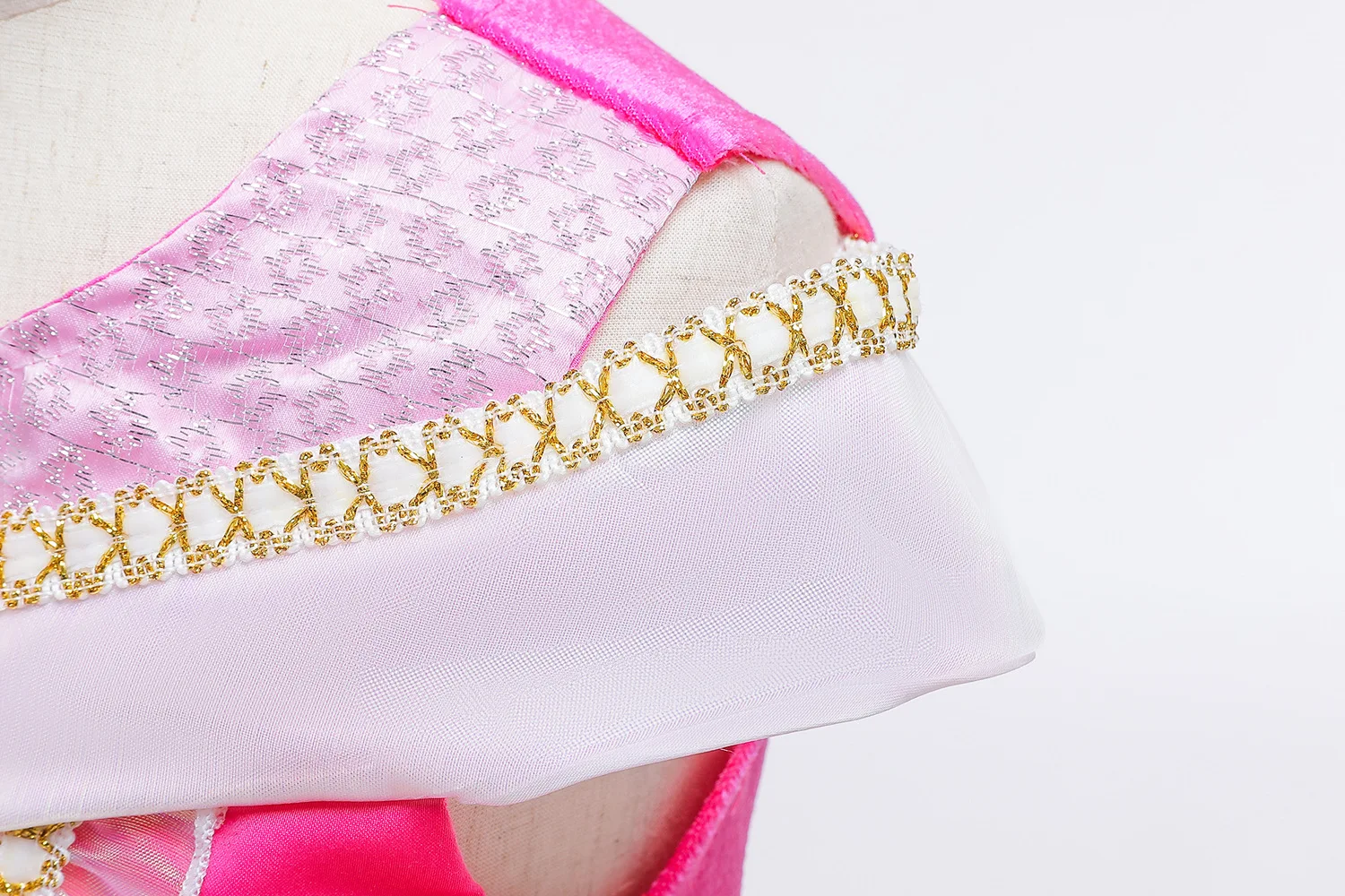 Q99   Halloween Movie Costumes Bulk Wholesale Latest Design Cosplay Birthday Party Fashion Off Sleeves Dress