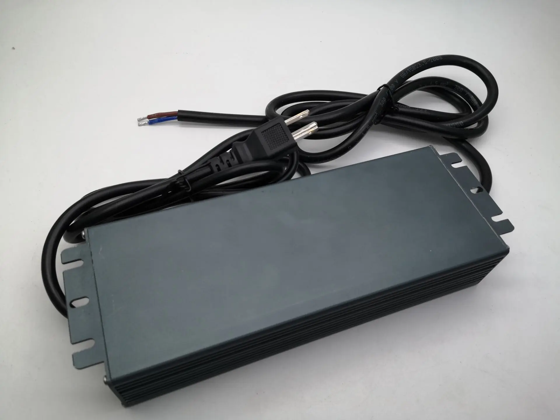120v ac 12v 12 v dc voltage power inverters station source output iso transformers & regulators power supply isolated converters