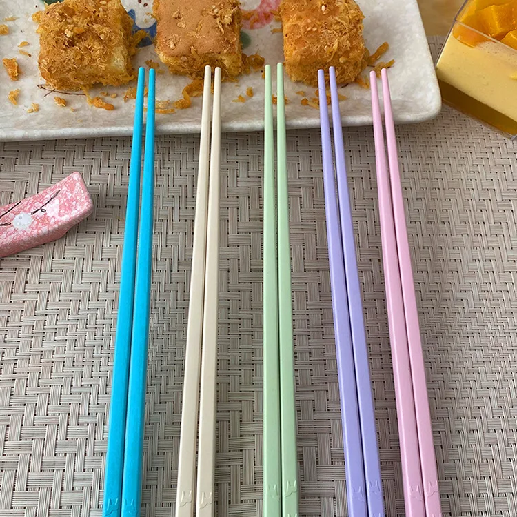 High Grade Environmentally Friendly Household Tableware Reusable Color Alloy Chopsticks