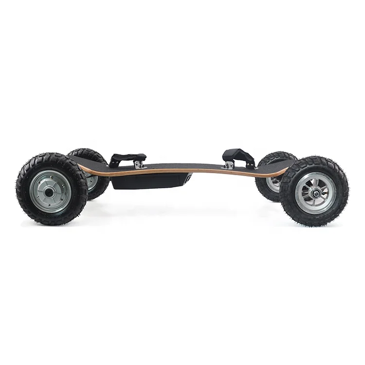 Электрический скейтборд с двойным мотором и четырьмя колесами для пересеченной местности