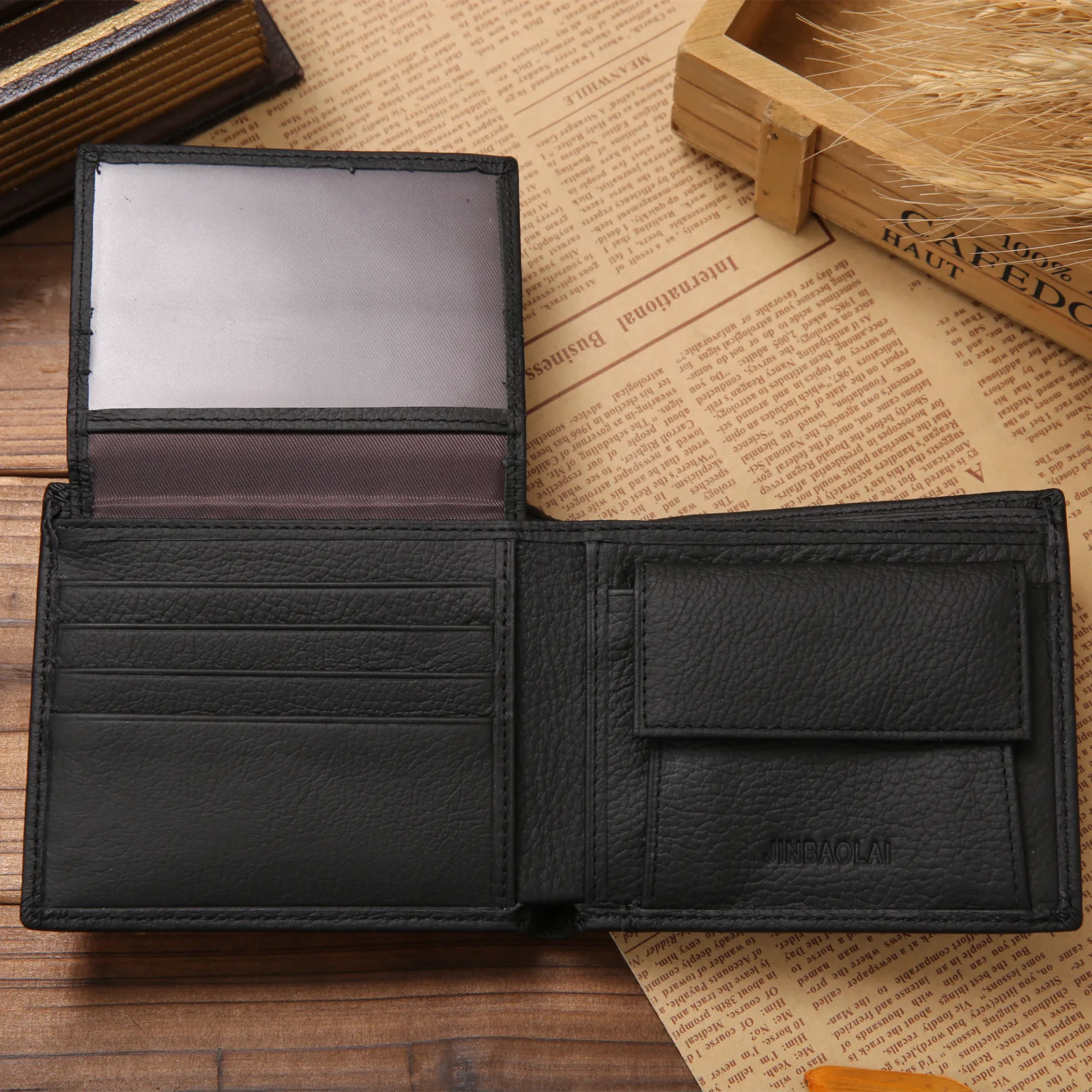 Custom logo Genuine First layer Cowhide Leather Luxury Purse Bifold  Leather Wallets for men