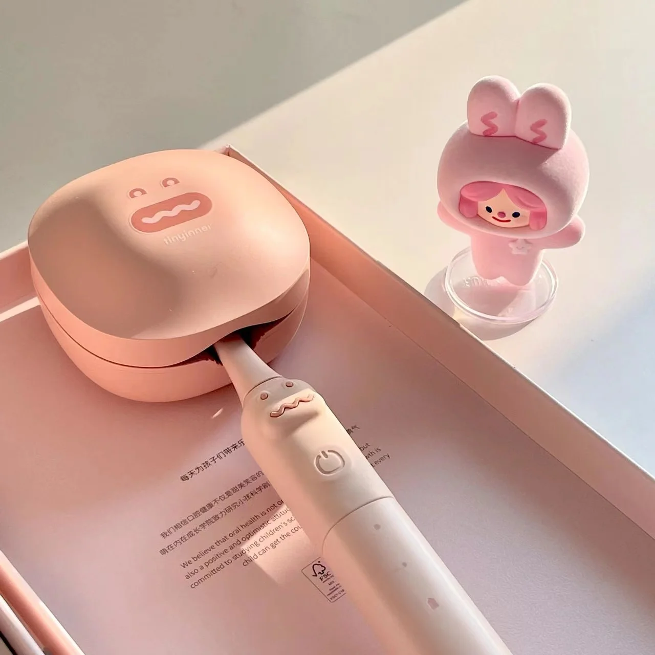 Dupont Portable Toothbrush Sterilizer Kids Toothbrush Sterilizer Box Wall Mount Gift Box For 5-12 Kids IPX7 Electric Toothbrush