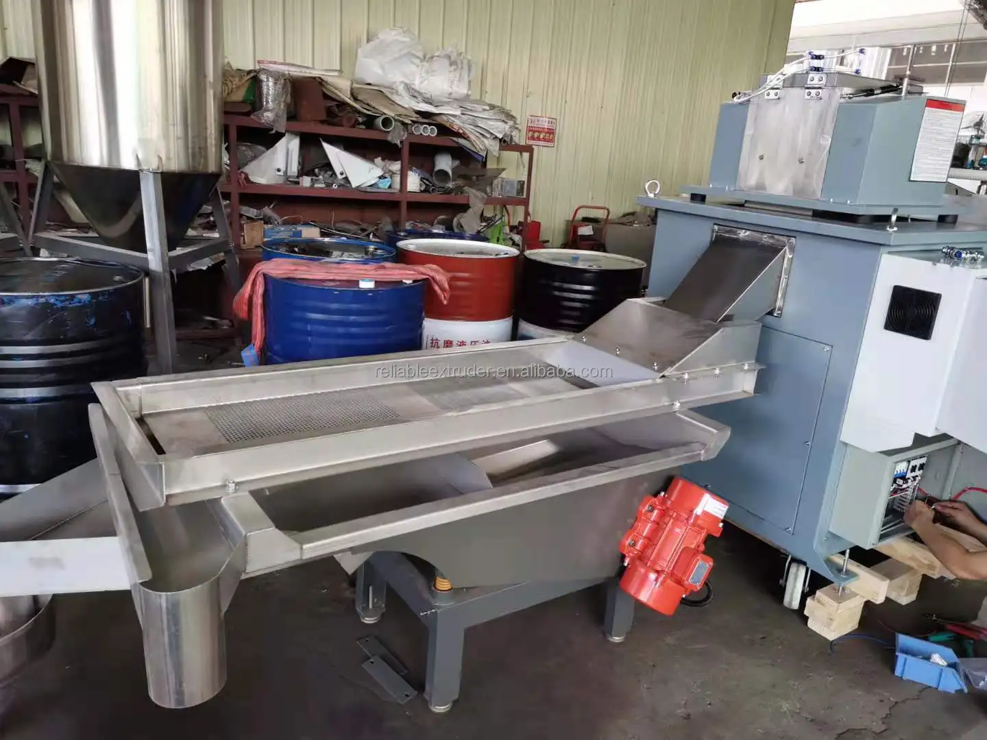 Wasted extruder machine plastic pellet