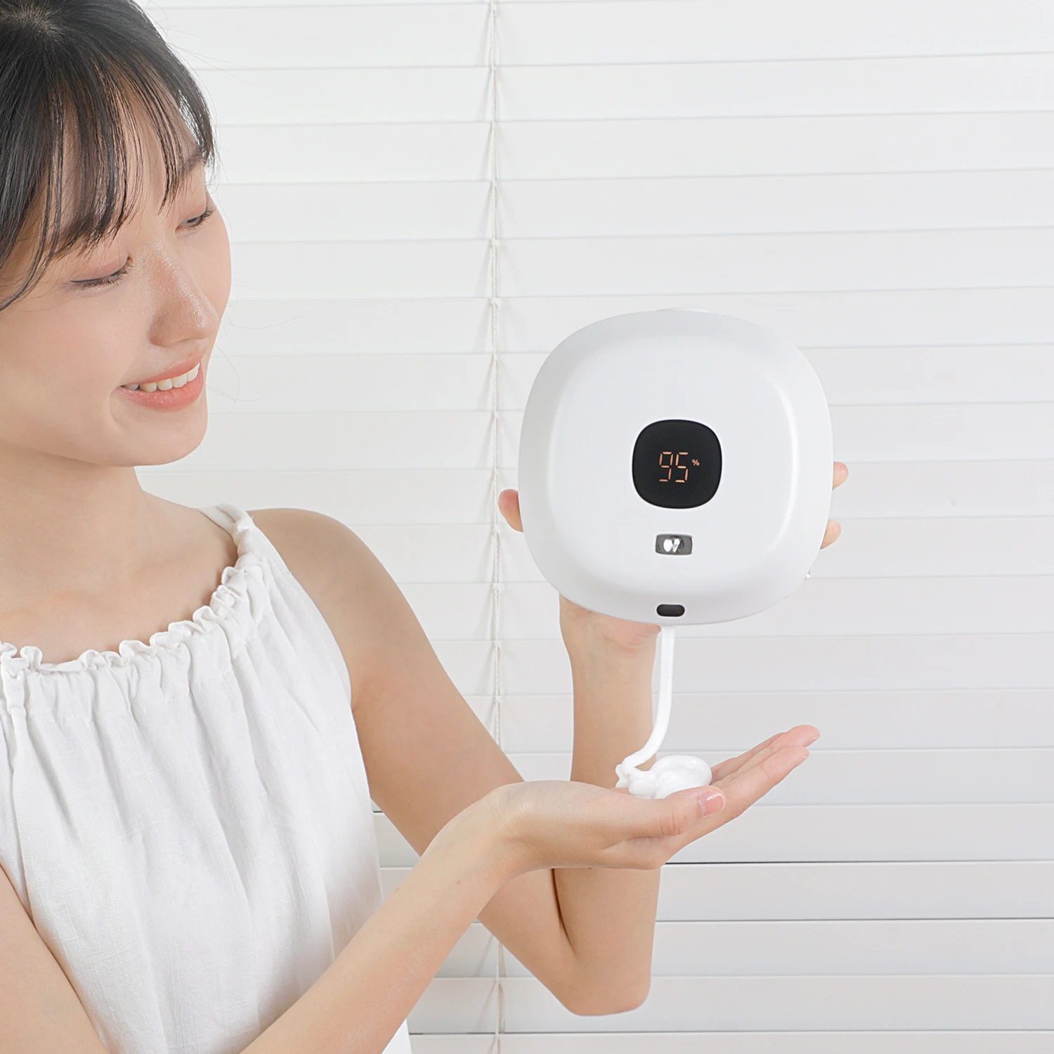 temperature power digital Smart Induction Dispensers Touchless Automatic Infrared Sensor Foam Soap Dispenser with wall mounted