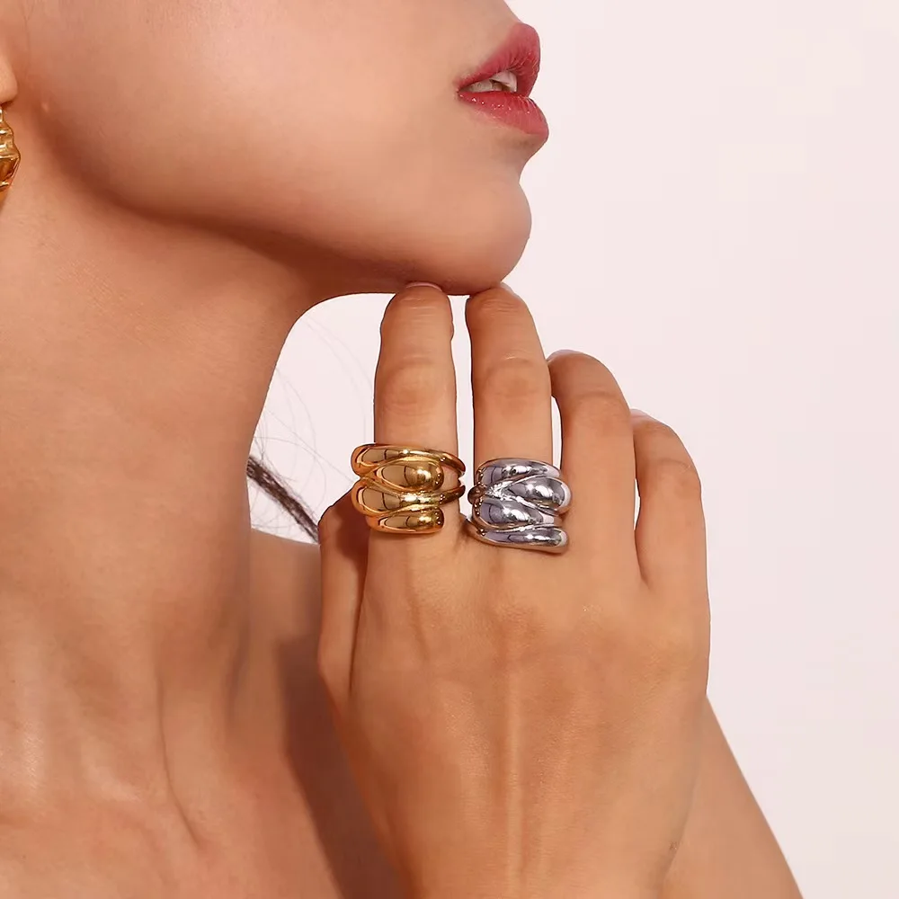 European and American Fashion 18K Gold Water Droplet Wave-Interlocking Ring Stainless Steel Plated Bracelets for Jewelry Use