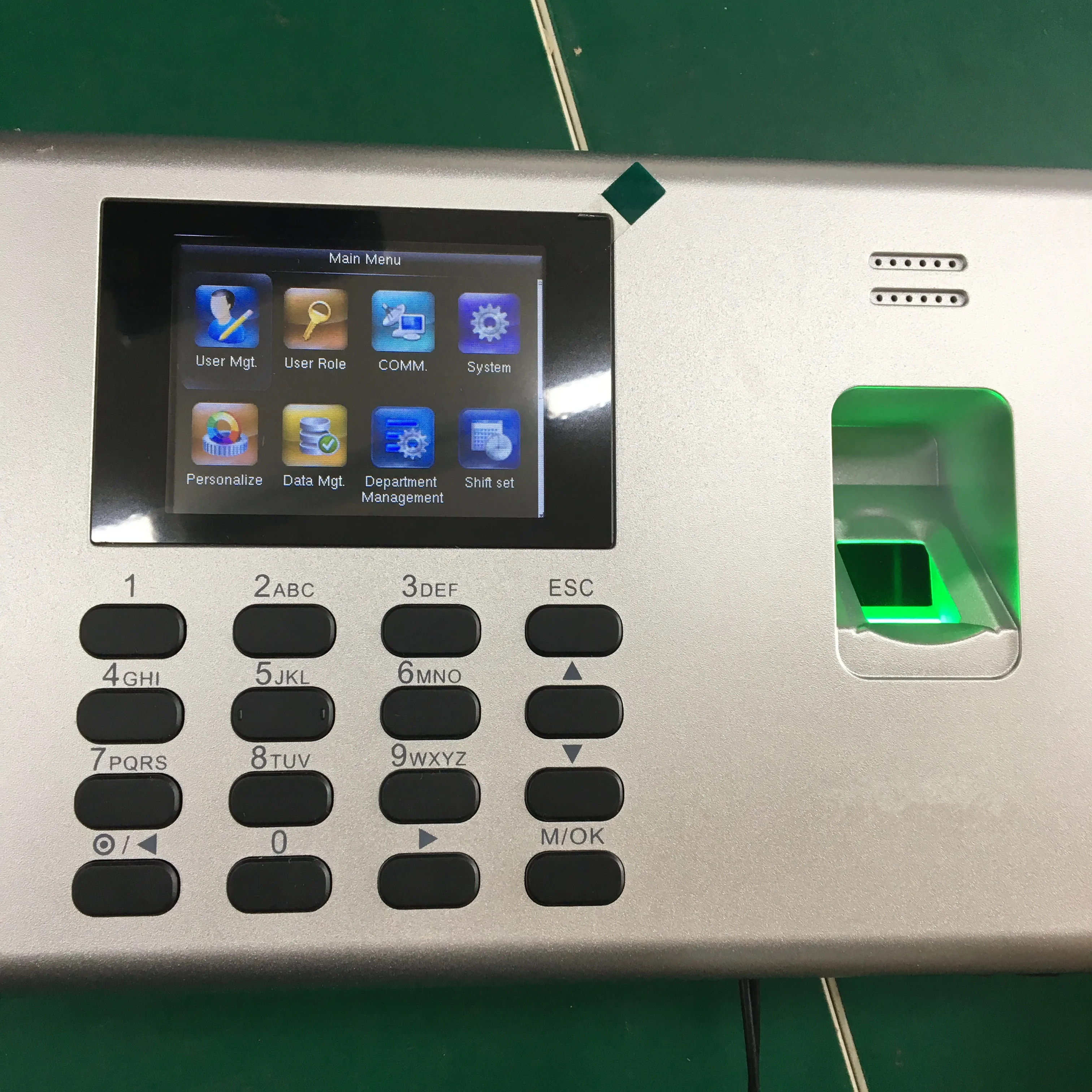 
K40 biometric device fingerprint time attendance and simple access control function with battery 