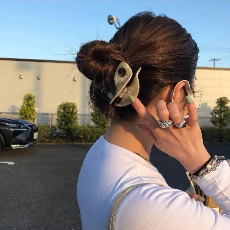 New Fancy Yin And Yang Chinese Style Claw Clip Tai Chi Semicircle White Black Acetate Hair Clips Simple Acetic Acid Haarklammer