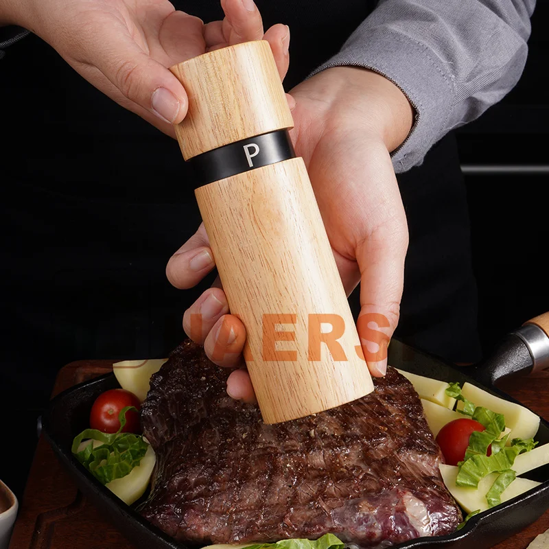 Factory Price cylinder seasoning bottle wood pepper grinders spice mill salt and pepper grinder set for kitchen