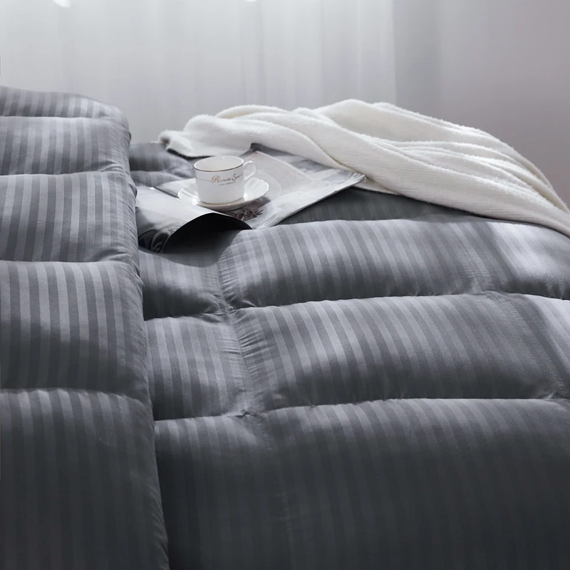 Wholesale Price Cheap Quilt Chemical Fiber Quilt All Season Handmade 100% Polyester Adult Thickened Skin-friendly Filling Gray