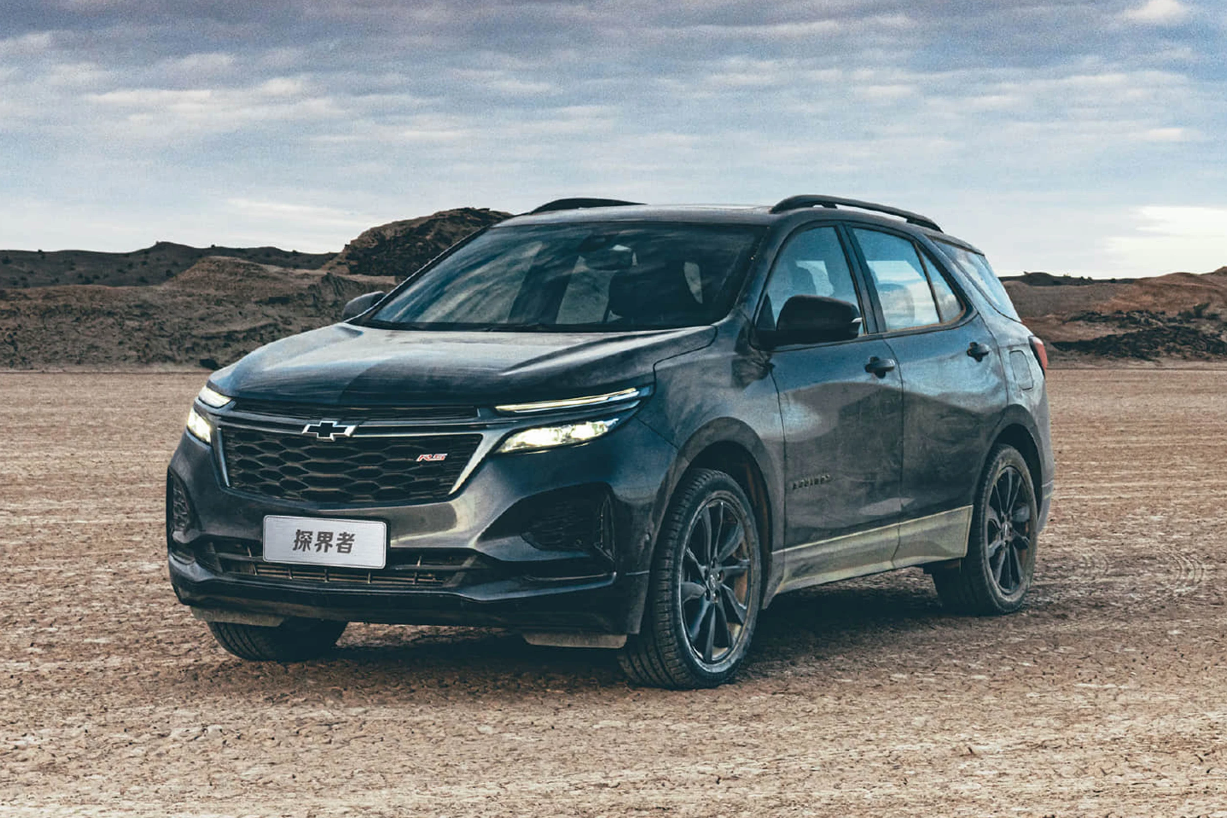 Chevrolet Авто левый привод внедорожник 190 км/ч высокоскоростной автомобиль передний среднеразмерный б/у бензиновый Equinoxx