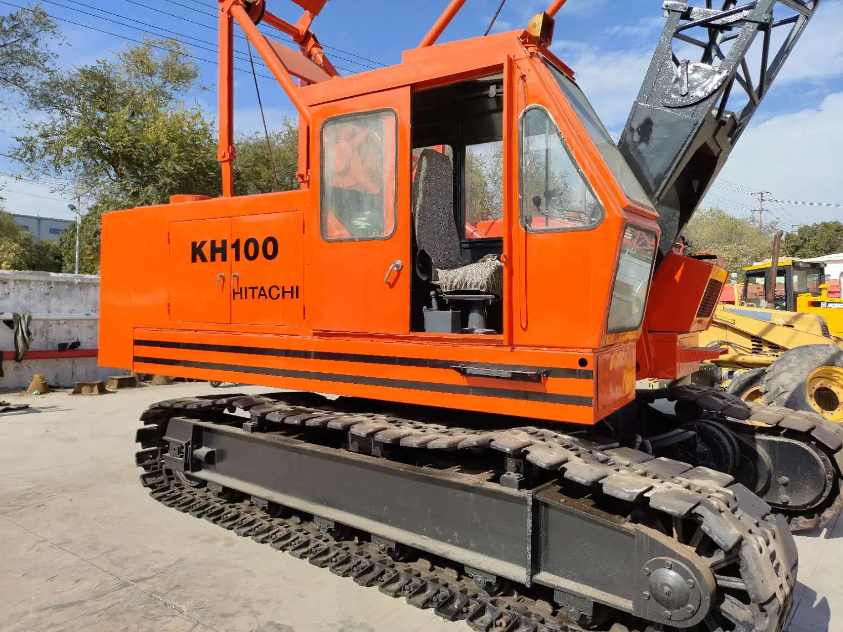 cheap price used zoomlion hitachi crawler crane 80 ton 30 ton in China