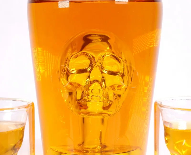 Wholesale clear 1000 ml decanter glass whiskey glass decanter With Two Glasses