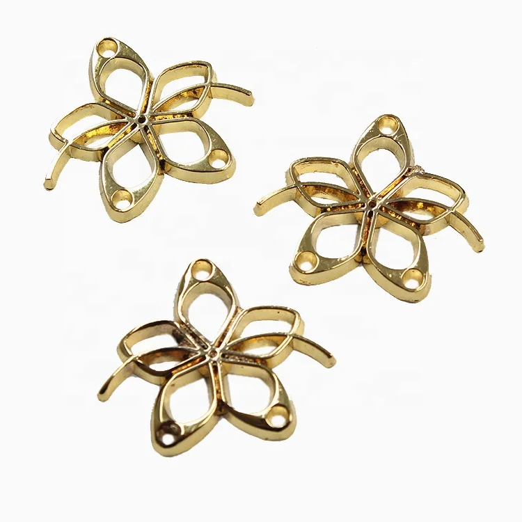 Factory Custom 3D Heart Hollow Logo Metal Plate Labels with Engraved