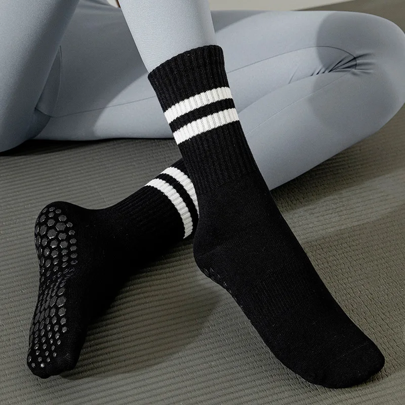 Custom logo gym reformer ribbed non slip pilates yoga socks for women non-slip grips crew pilates anti slip sock