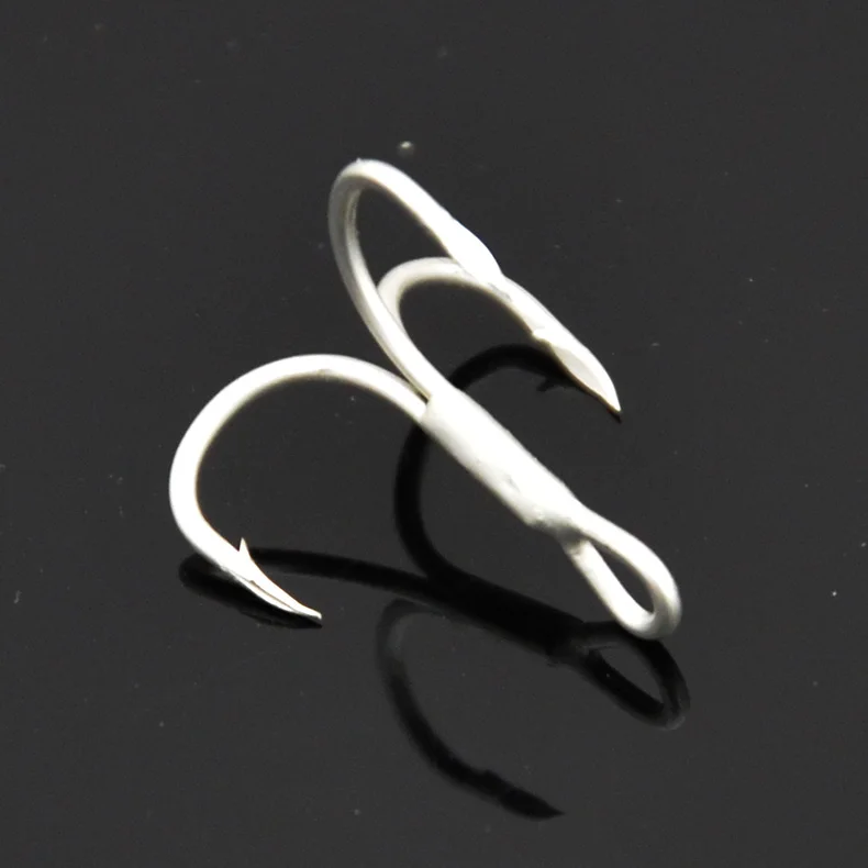 
Stregthened sharp hook 