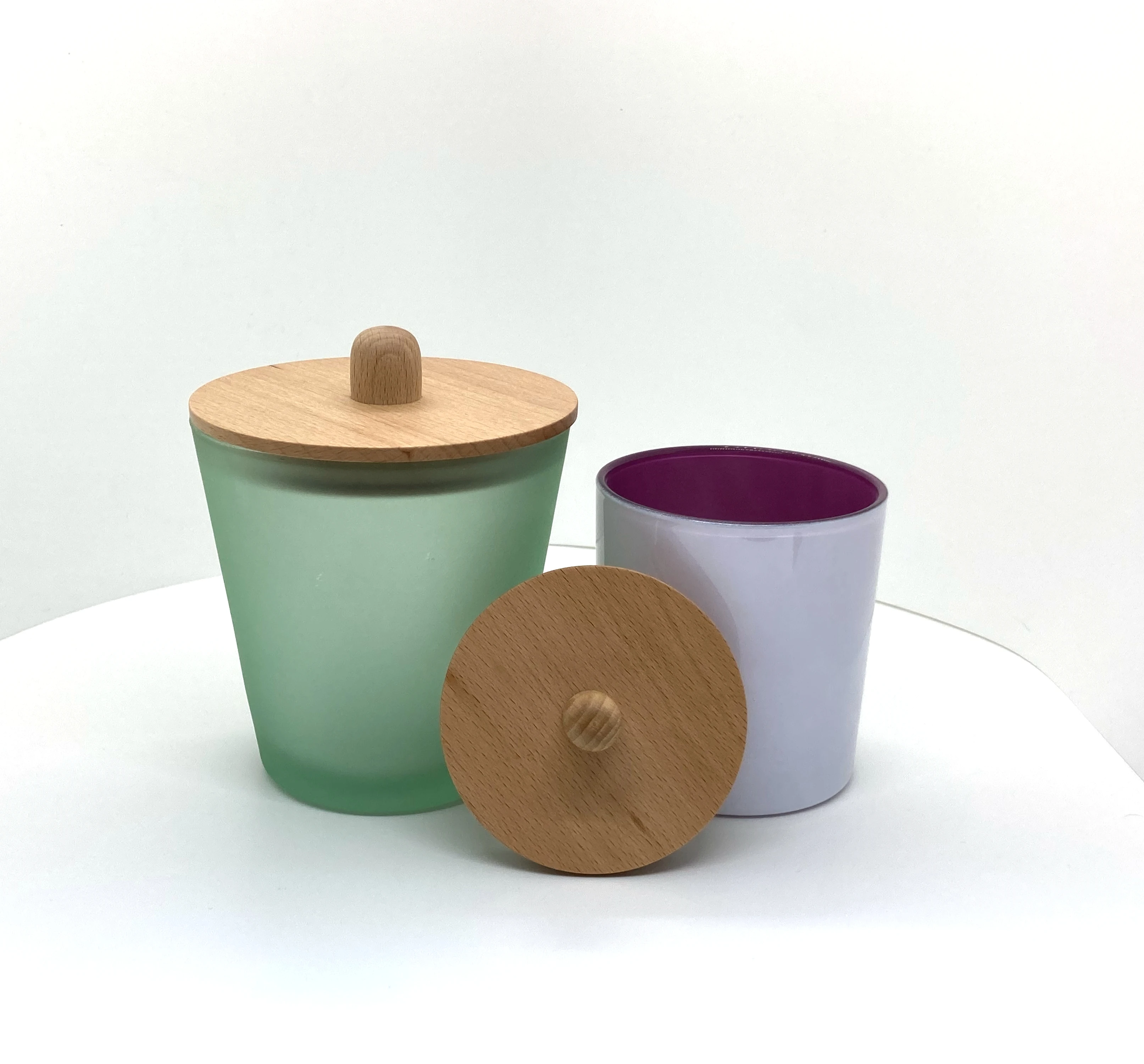 New Design Unique Decorative Luxury Bulk Essential Oil Candle Glass Jar Candle With Wooden Flat Surface Lid