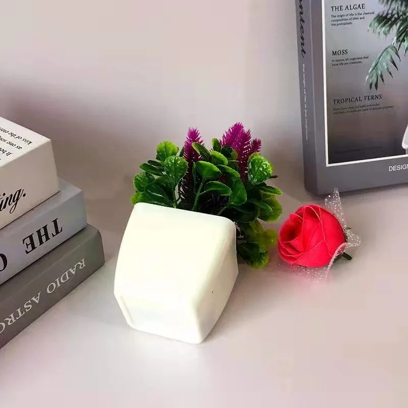 YIWAN Wholesale Bonsai Potted thorn grass Multi Shape Lifelike Green Outdoor Home Decoration Plastic Bonsai Artificial Plants