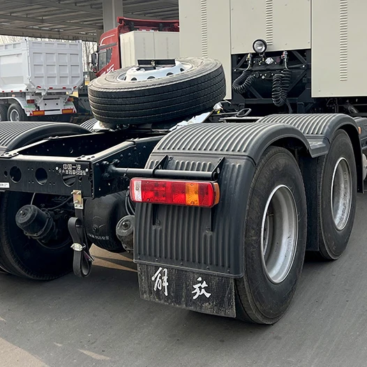 Тяжелая пневматическая подвеска CNG тягач грузовик Faw 6x4 transport