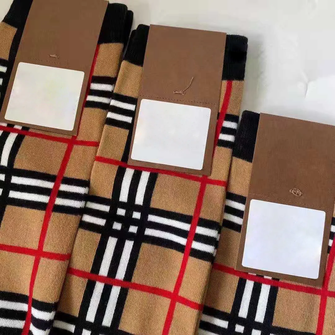 
Wholsale Fashion Cotton Custom Designers Knee High Long Stripe Plaid B Socks for Kids 