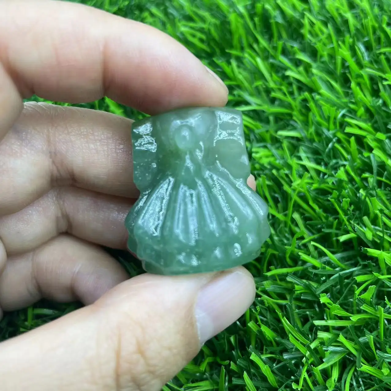 3cm crystal carvings cute dress customized available crystal  craft gift souvenir healing stones