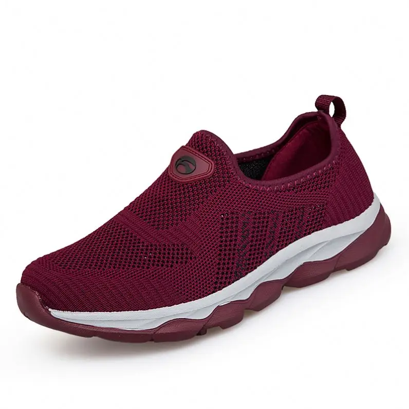 New walking shoes breathable mesh soft sole anti slip soft sole sports shoes casual and breathable