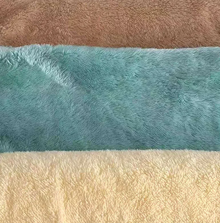 China factory direct sales  high quality super soft blanket coral velvet flannel blanket size customized