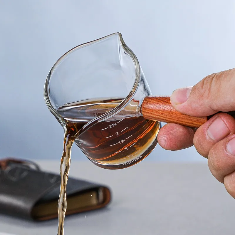 Factory direct Kitchen Accessories Glass measuring cup 75ml 100ml double spout coffee milk measuring cup with wooden handle