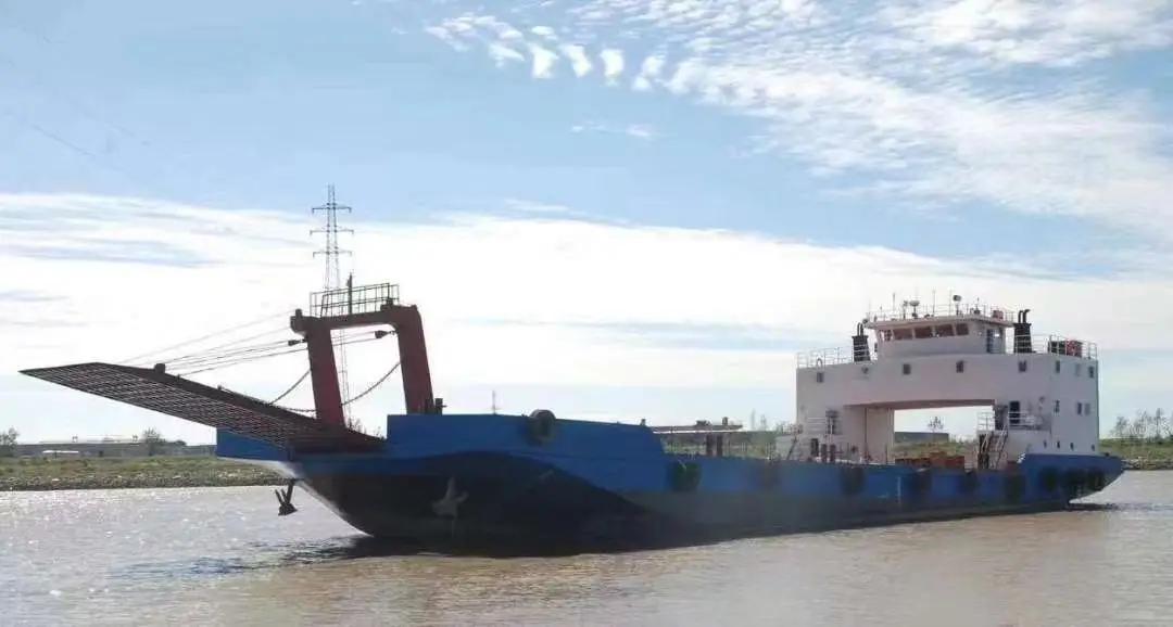 Sale of used 1000-ton deck barge  in 2021