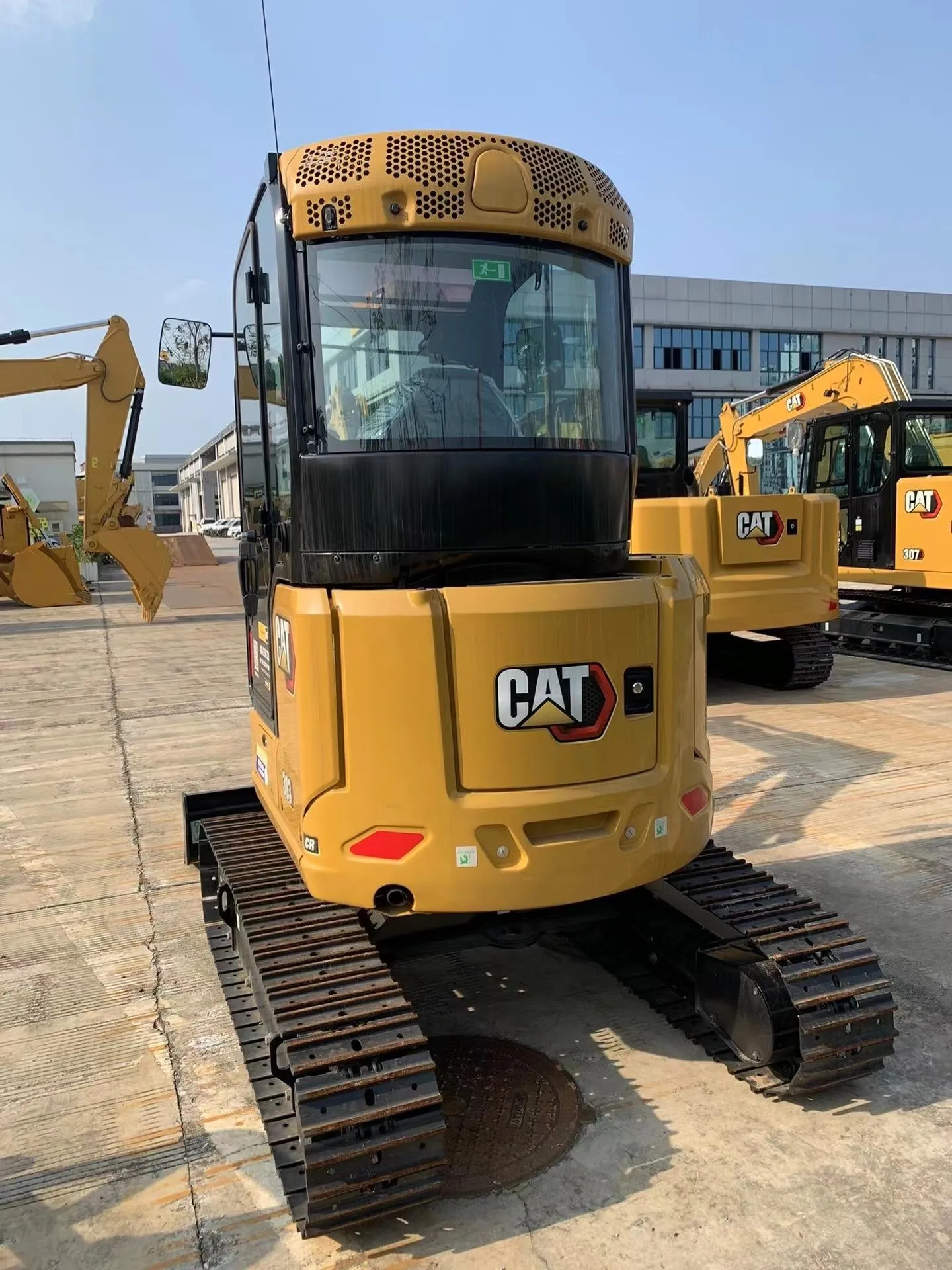 CAT303 мини б/у экскаватор на складе высокое качество продажу Подержанный cat305. 5e2 CAT306 гусеничный низкая цена