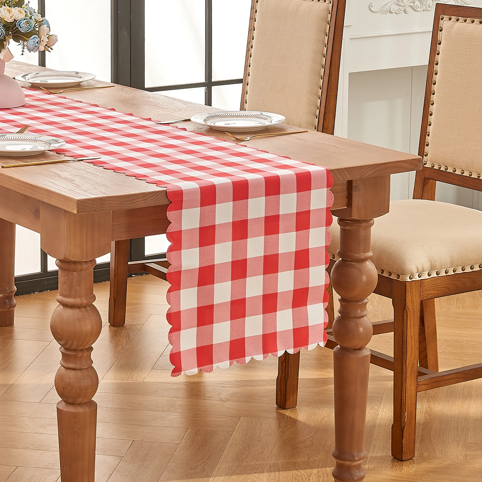 White And Red Checkered Dinning Fabric Table Runner Set Custom Printed Farmhouse Decoration Washable Rustic Table Runner Set