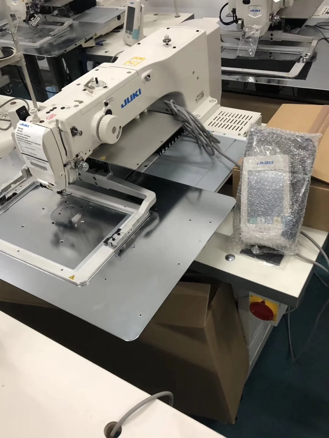 Jukis AMS-221EN-HS3020 single needle program automatic logo circular sewing machine leather pattern sewing machine